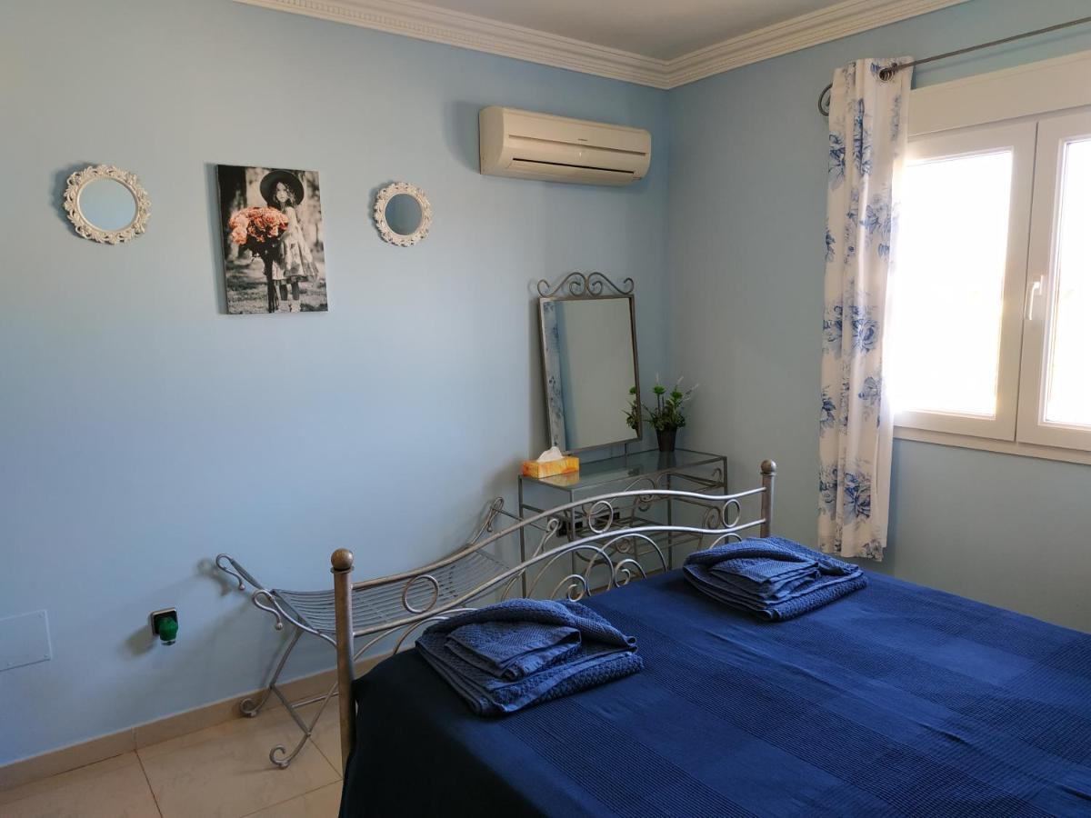 Villa Casa Del Sol: Spacious 3-Bedroom with Private Solar-Heated Pool Triquivijate Exterior photo