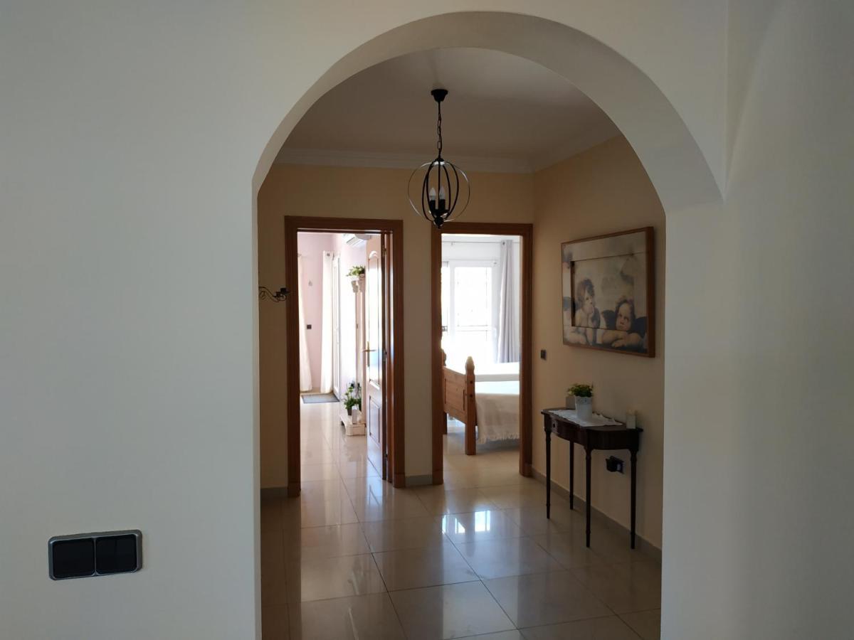 Villa Casa Del Sol: Spacious 3-Bedroom with Private Solar-Heated Pool Triquivijate Exterior photo